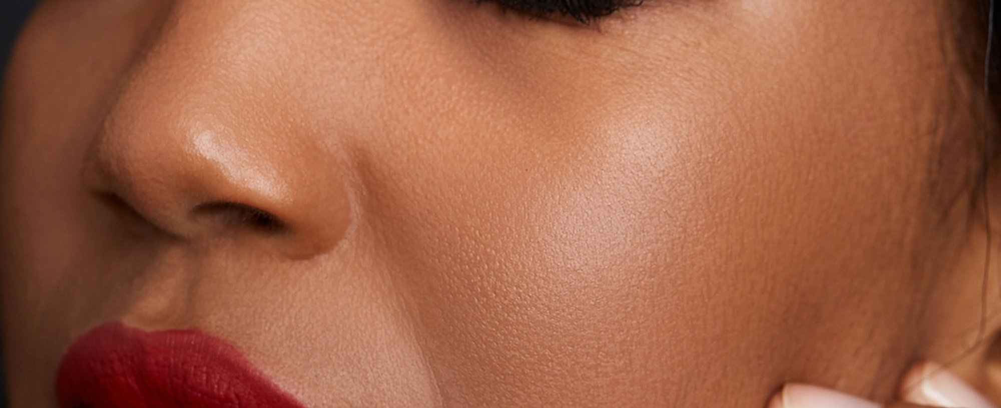 How to Make Your Makeup Look Smooth - L'Oréal Paris