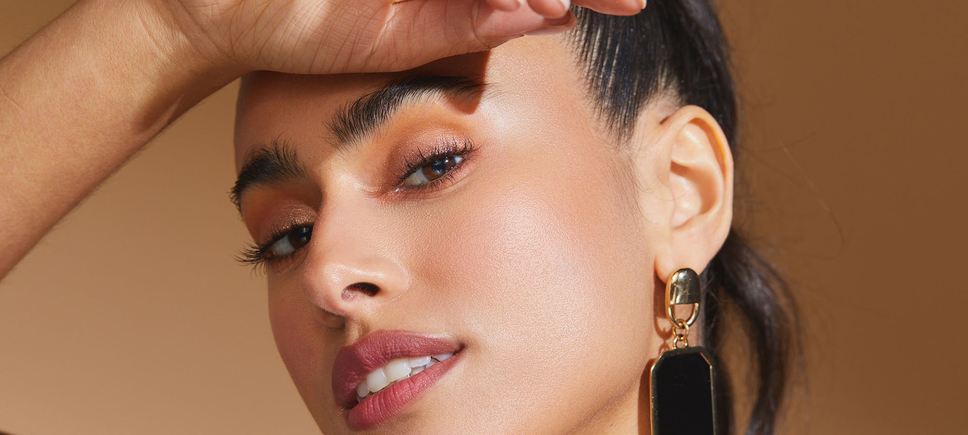 to Minimize Large Pores With Makeup - L'Oréal Paris