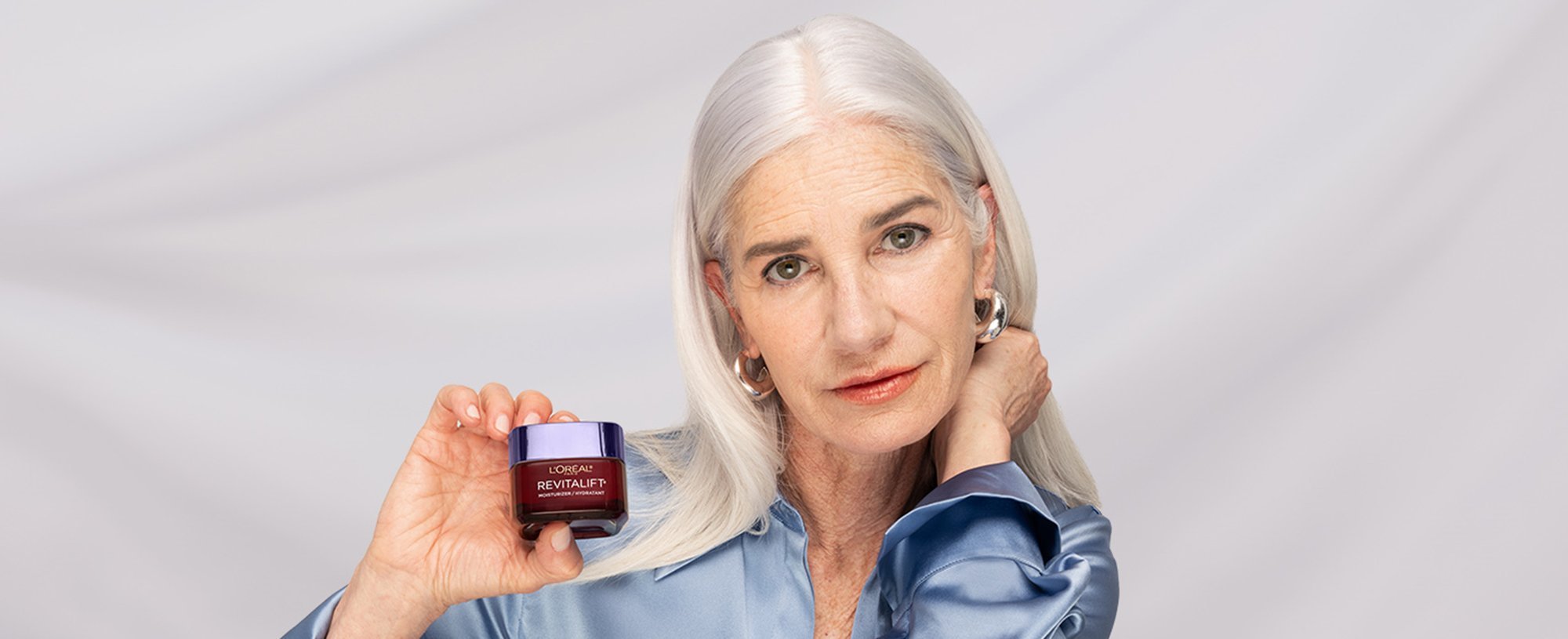 Banner-a-tk-step-skincare-routine-for-your-décolettage-Desktop