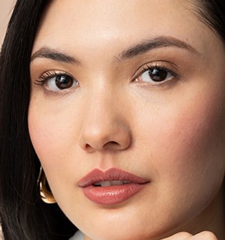 Banner-how-to-get-doe-eyes-with-eyeliner-and-mascara-Mobile