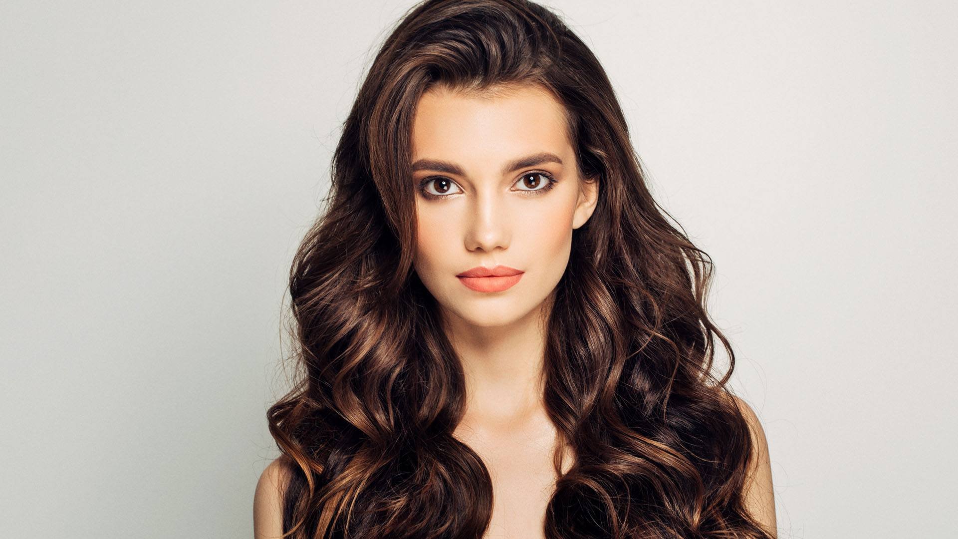 70 Hottest Brown Hair Colour Shades For Stunning Look  Silky Chocolate  Brown Layered Haircut