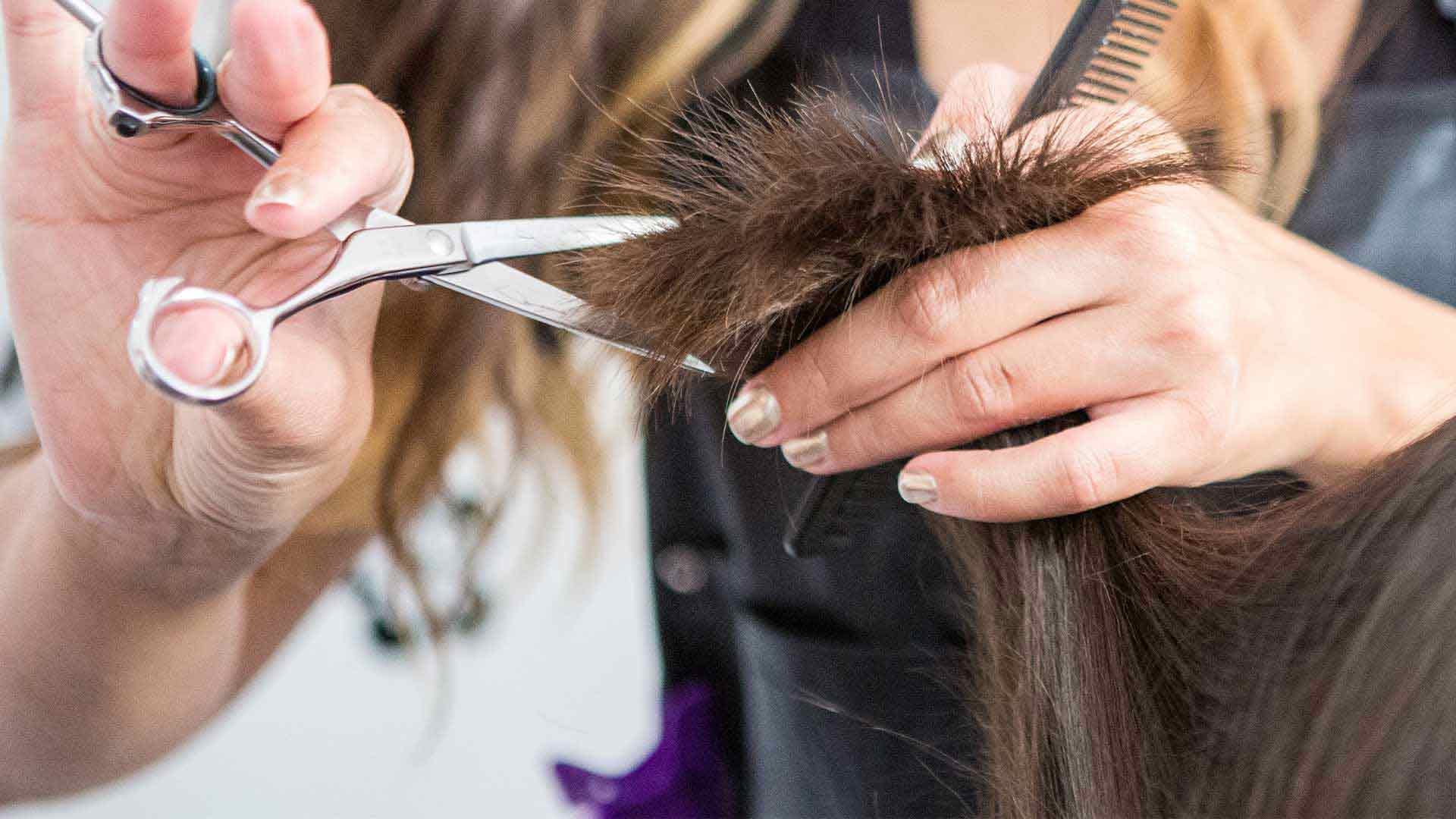 Layer With Feather Cutting of Own Hair at Home in Hindi