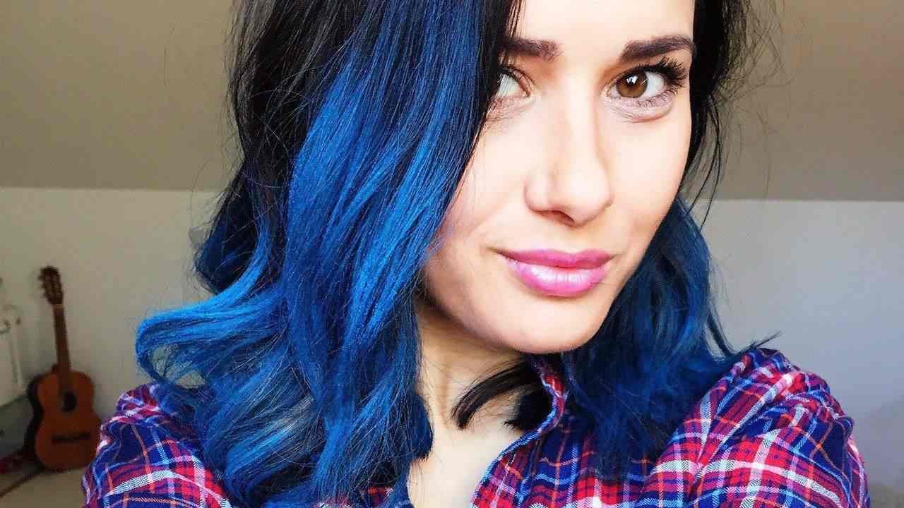 How To Get Black Hair With Blue Highlights - L'Oréal Paris