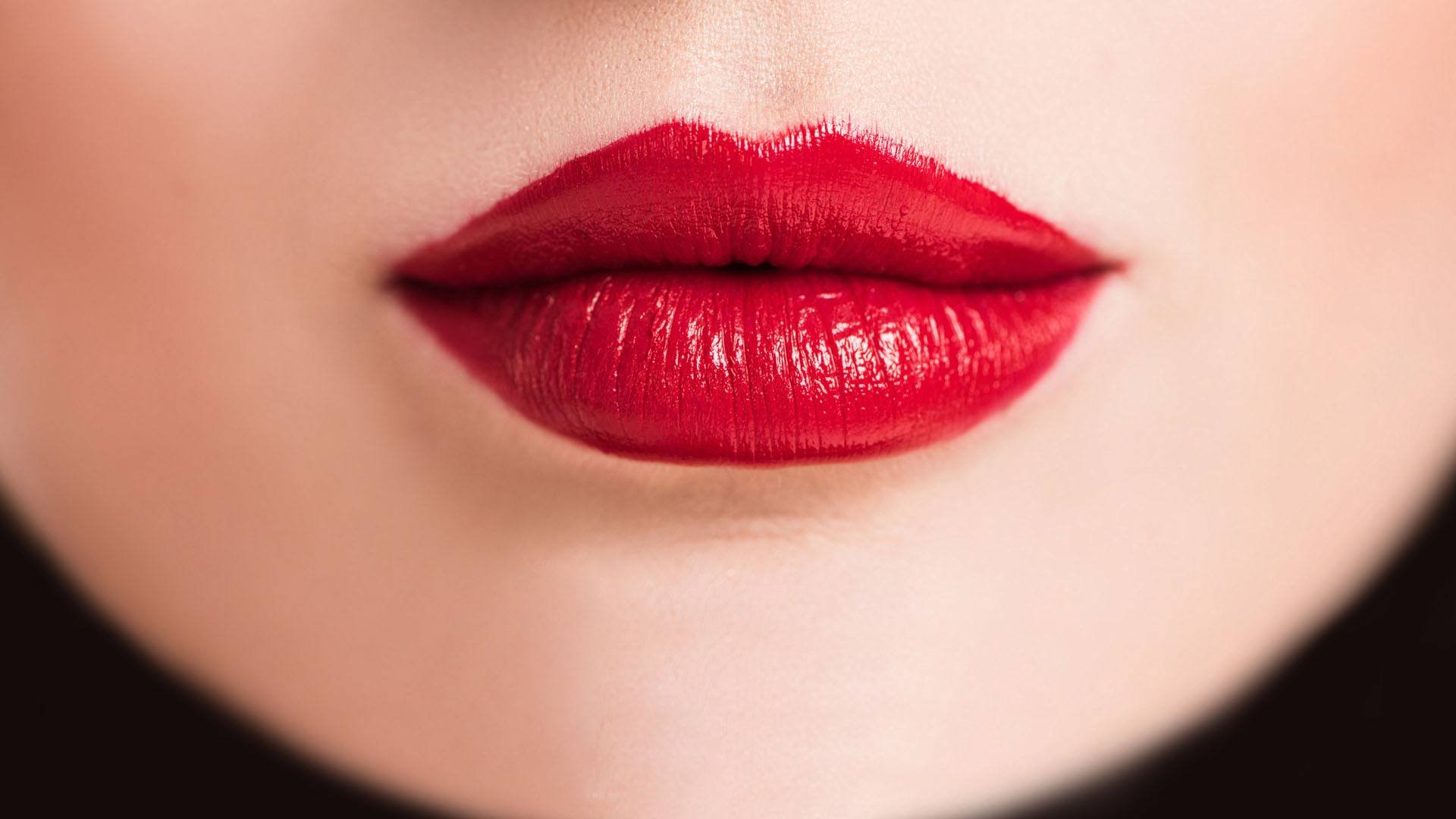 Bella Poarch Red Lips