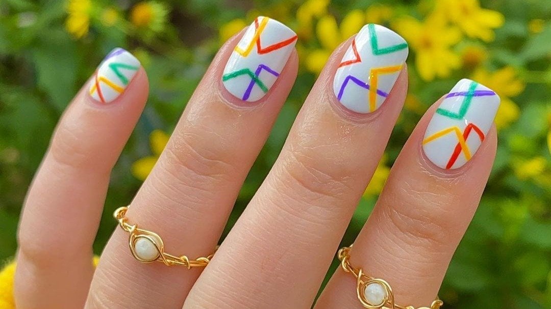 15 Best Neutral Nail Art Designs With Bling and Glitter - Major Mag
